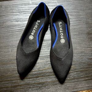 Rothy’s- black pointed flats